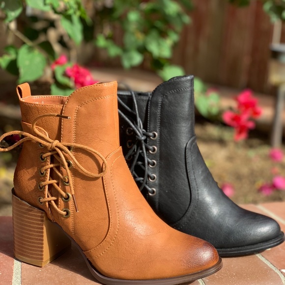 Ladies almond toe chunky heels booties - Picture 4 of 4